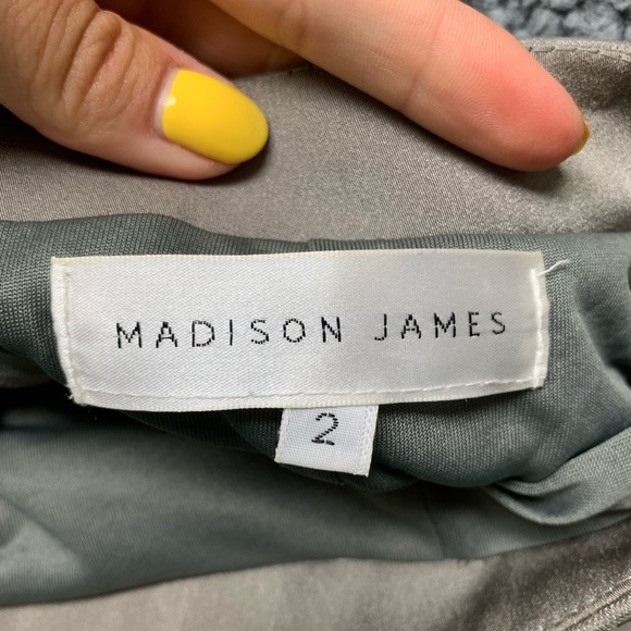 Madison James prom dress - Picture 3 of 7